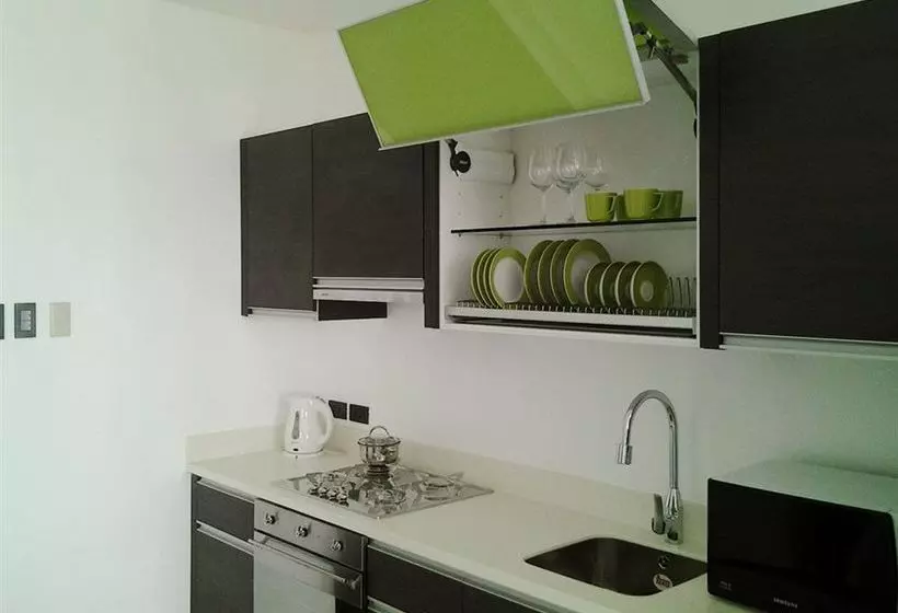 Tanawin Resort And Luxury Apartments