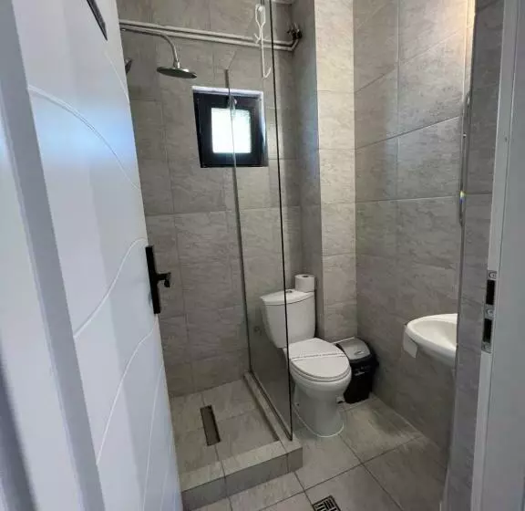 Hotel Ama World