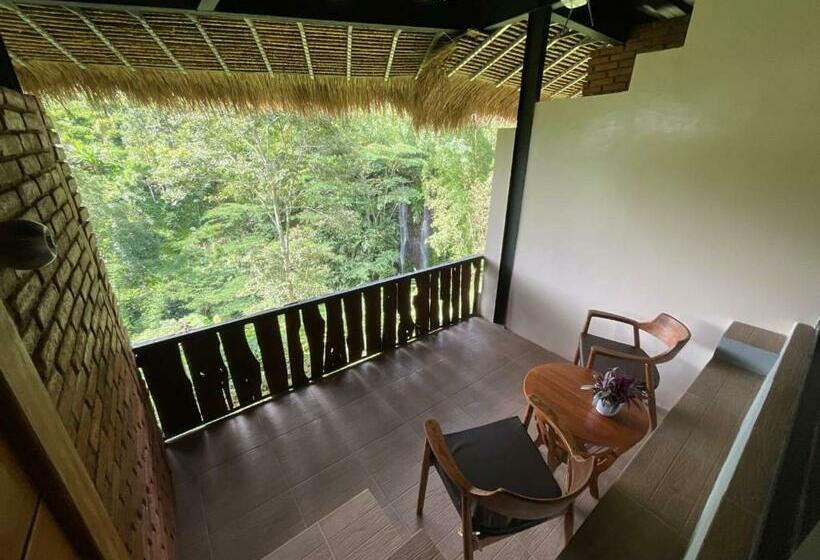 カプセルホテル Munduk Tutub Waterfall View