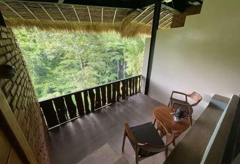 カプセルホテル Munduk Tutub Waterfall View
