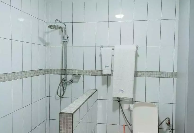 هتل Fondjo