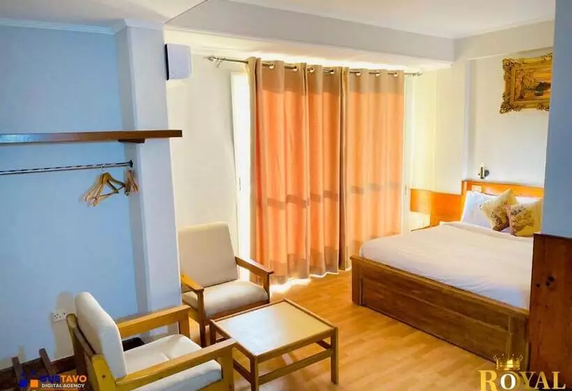 هتل Royal Village