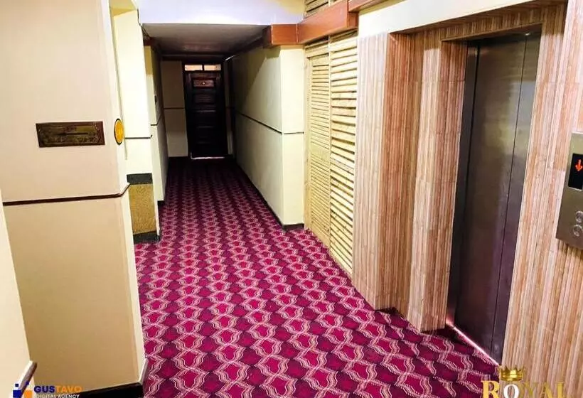 هتل Royal Village