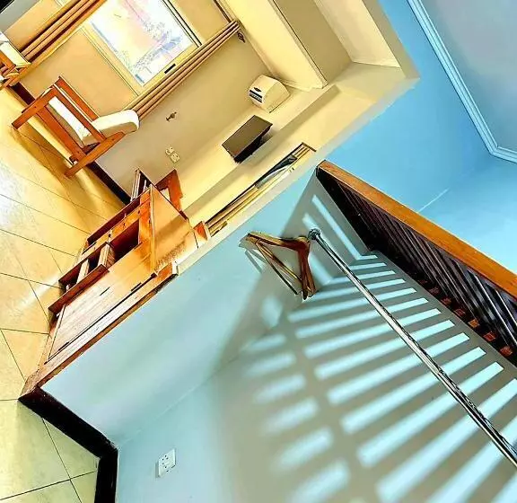 هتل Royal Village