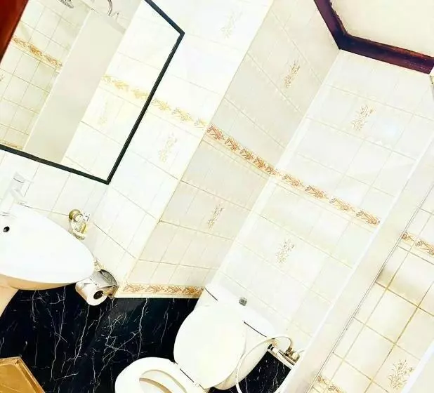 هتل Royal Village