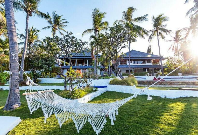אתר נופש Kanna Seafront Estate Tulamben