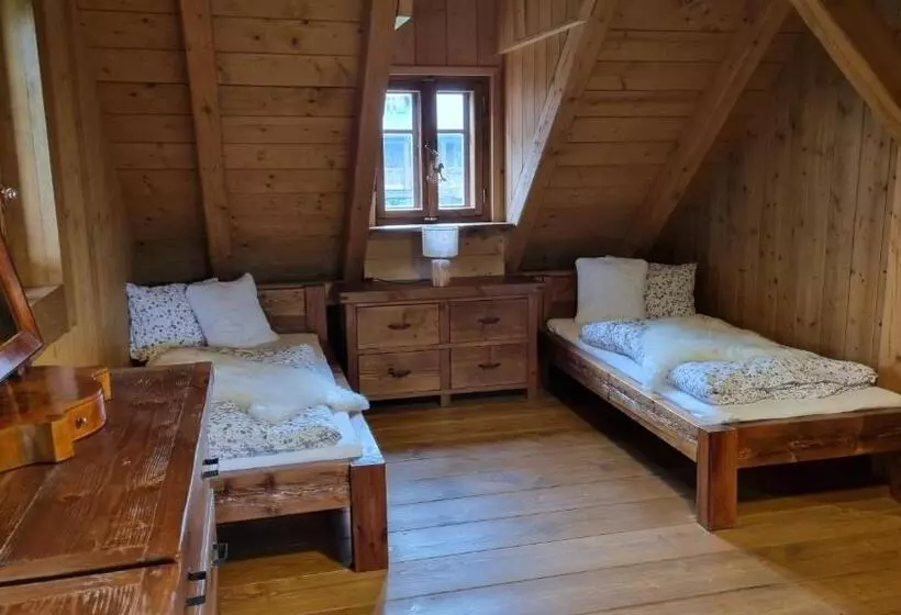 Resort Silverstone Living