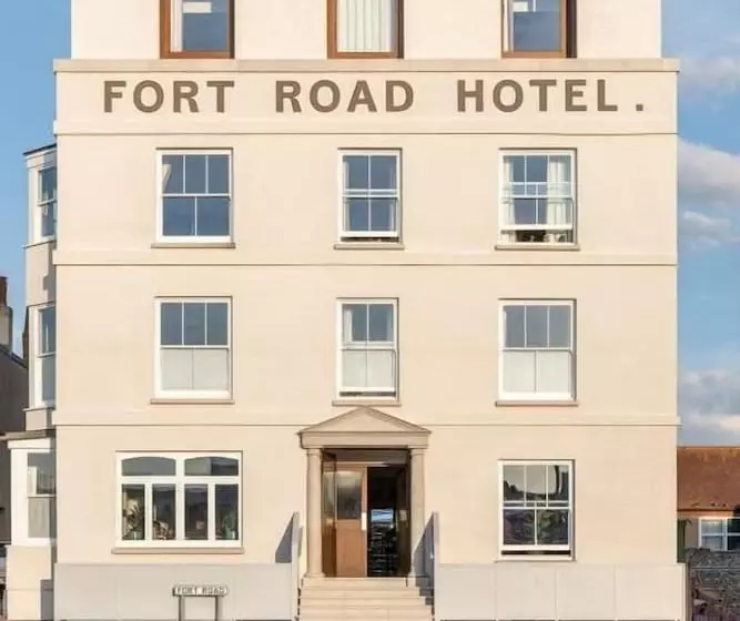 ホテル Fort Road