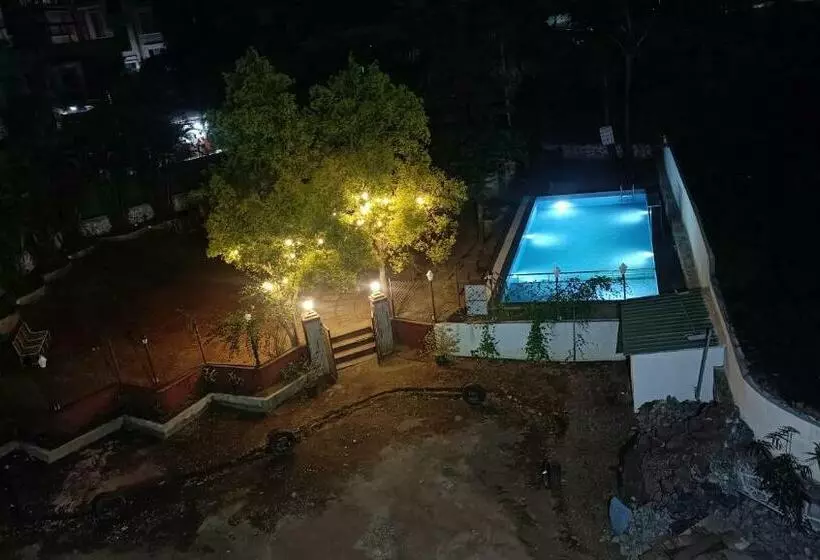 ホテル Riverdale Resort Lonavala
