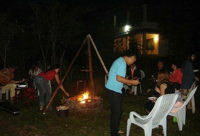 تختخواب و صبحانه Resort Aloi