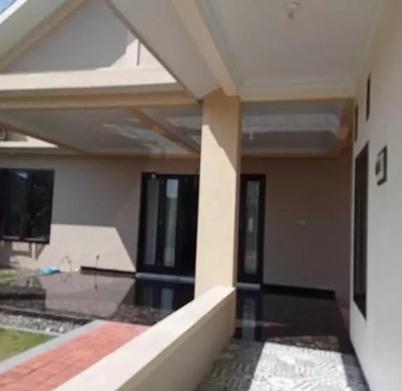 ホテル Express O 91708 Rumah Sriwijaya 12a Syariah