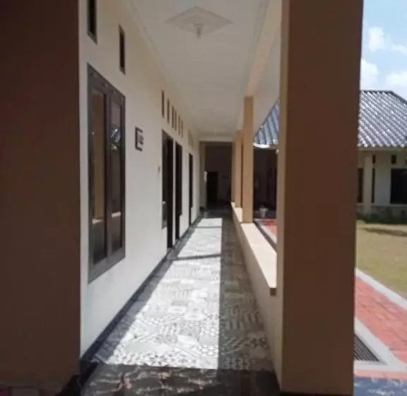 ホテル Express O 91708 Rumah Sriwijaya 12a Syariah