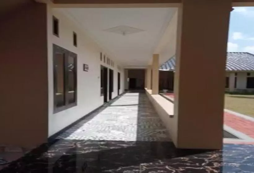 ホテル Express O 91708 Rumah Sriwijaya 12a Syariah