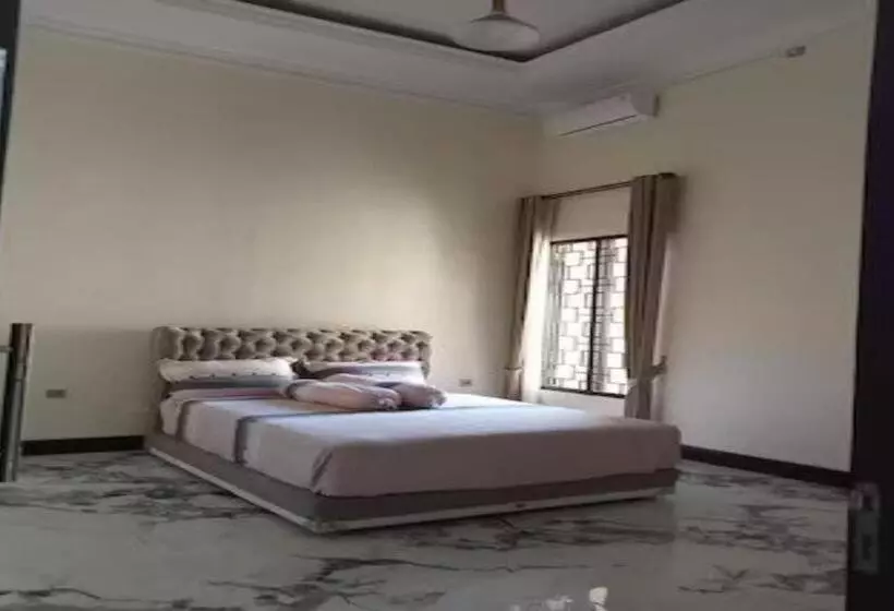 ホテル Express O 91708 Rumah Sriwijaya 12a Syariah