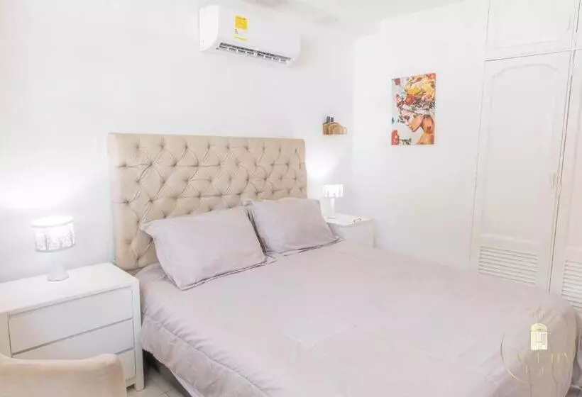 پانسیون Hostal Casa Dandy