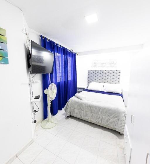 پانسیون Hostal Casa Dandy