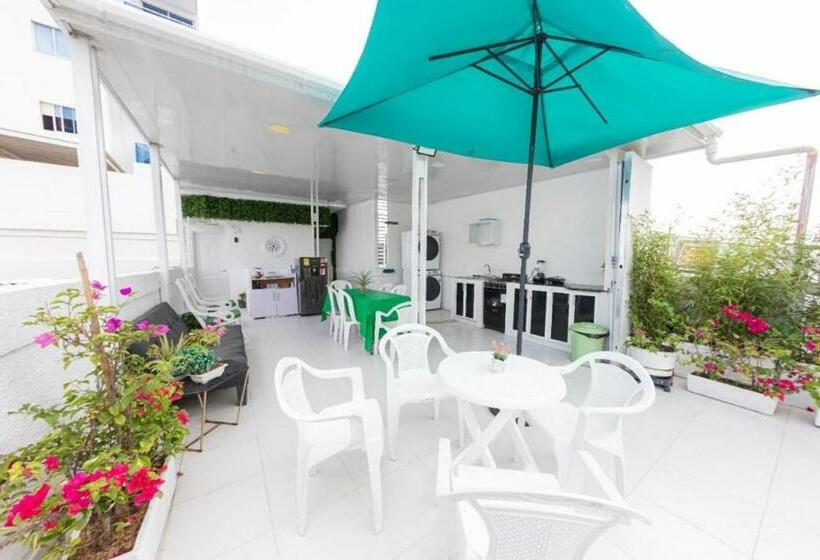 پانسیون Hostal Casa Dandy