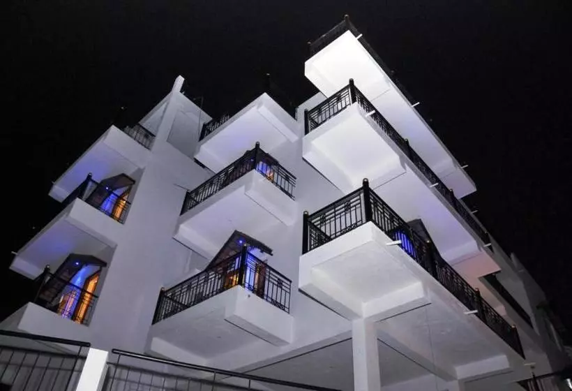 پانسیون Templevue Couplestay In Coorg Hill View Netflix Walkable To Convenience Store And Restaurants
