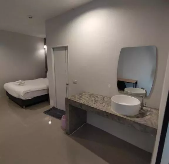 Life Hotel Rong Khun