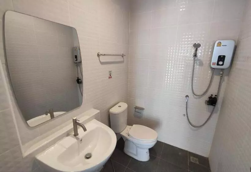 Life Hotel Rong Khun