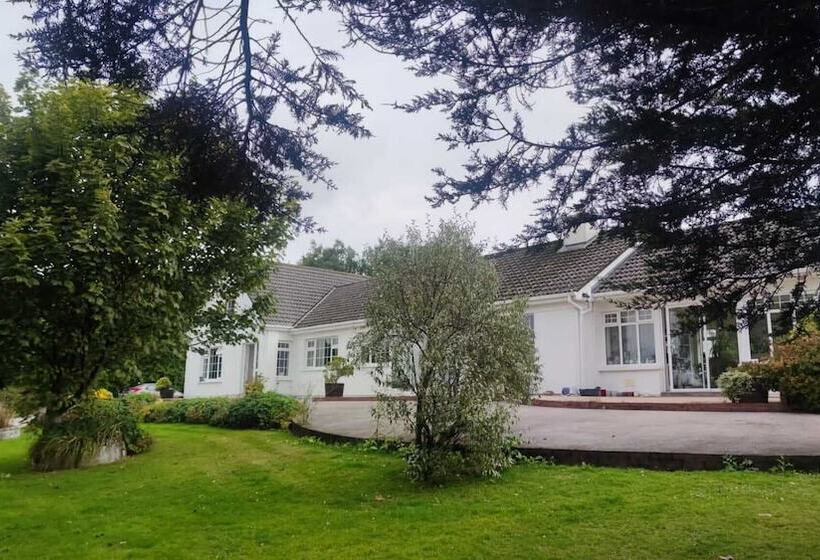 פנסיון Happy Hill