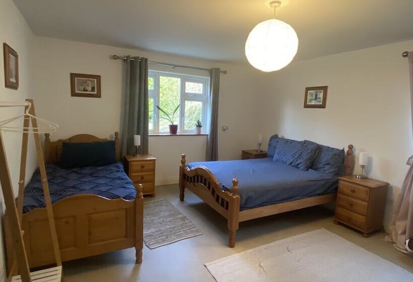 פנסיון Happy Hill