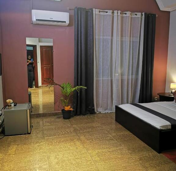 پانسیون L Address