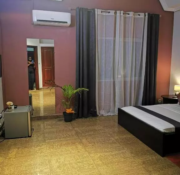 Pension  L Address