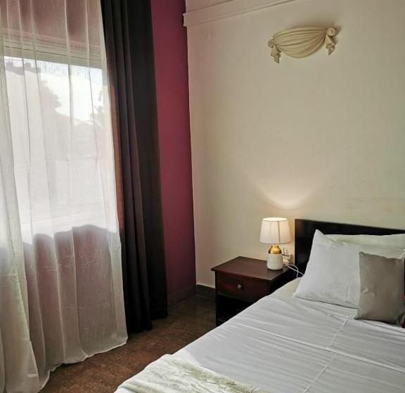 پانسیون L Address