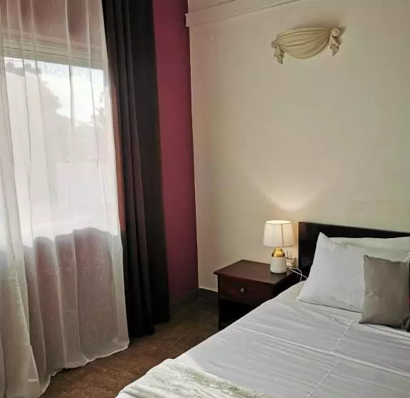 Pension  L Address