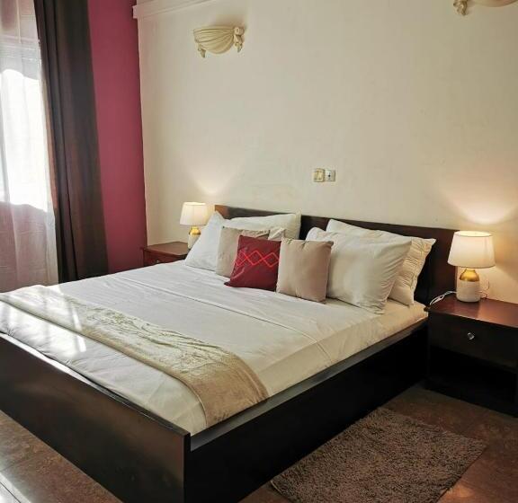 پانسیون L Address