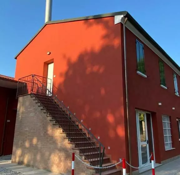 ペンション Ca Rossa