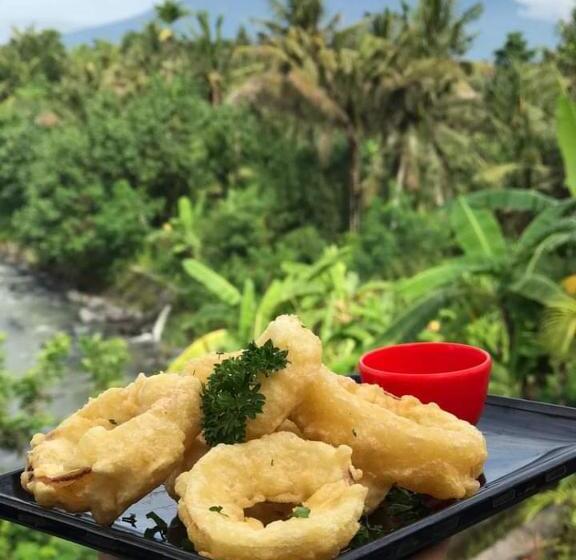 펜션 The Green Ujung Villa