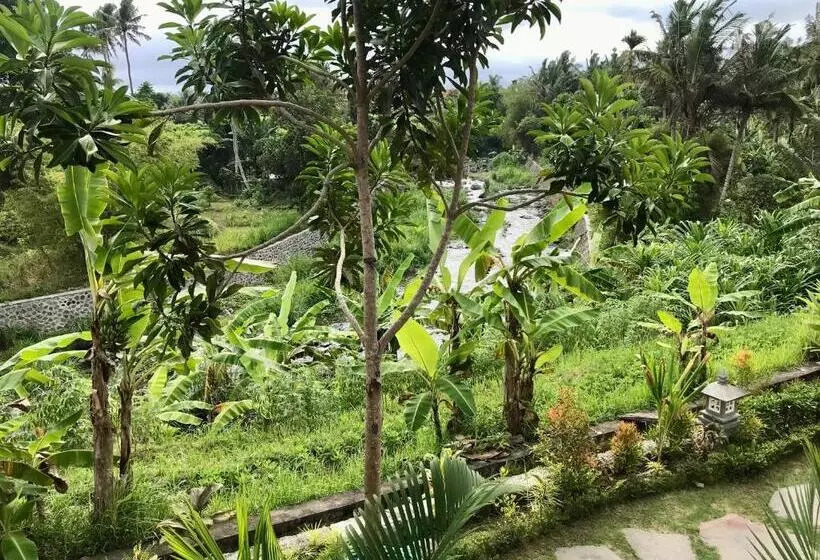 Majatalo The Green Ujung Villa