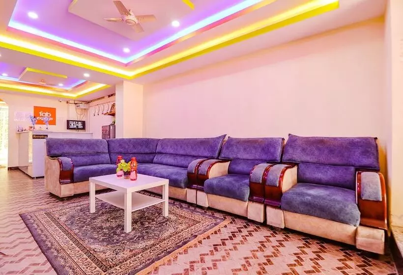 Hotelli Fabexpress Broholic Suites   Nr Jntu   Jawaharlal Nehru Technological University