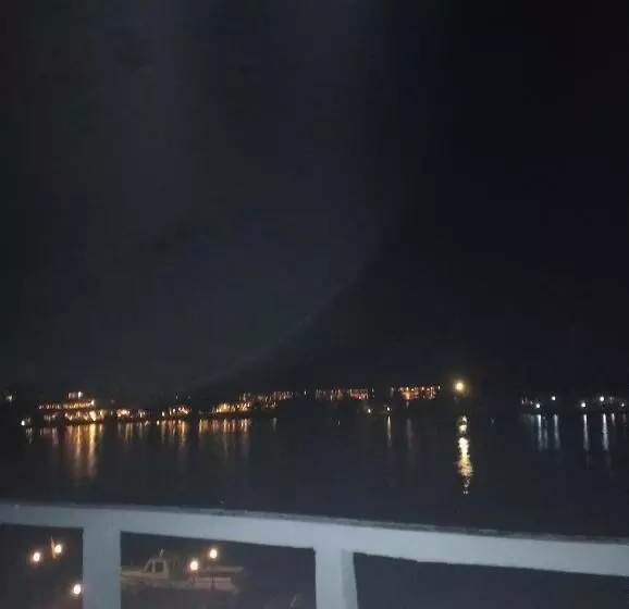 ホテル Luthmin River View