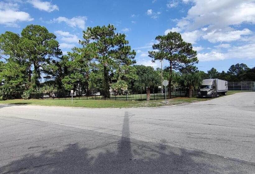 بنسيون Roosevelt Inn