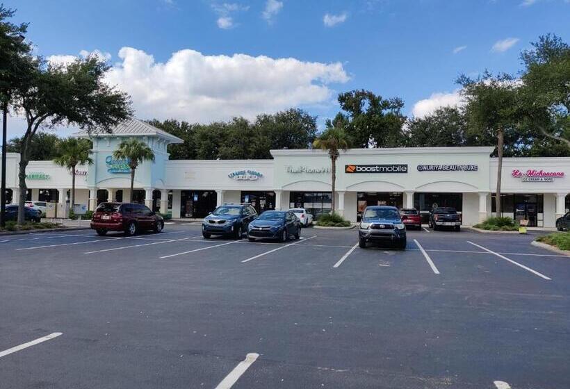 بنسيون Roosevelt Inn