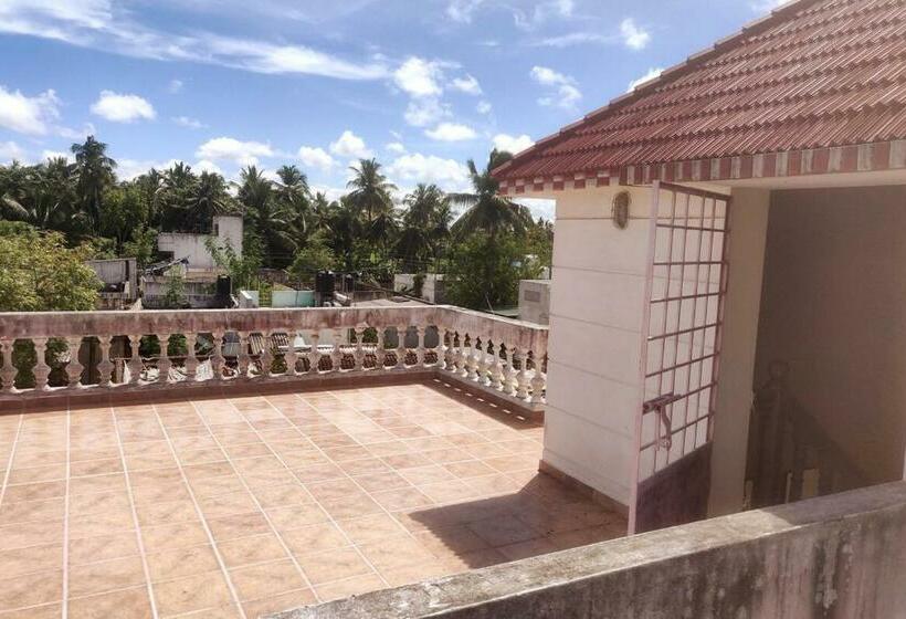 Aamiaismajoitus (B&B) Komorebi Home Stay