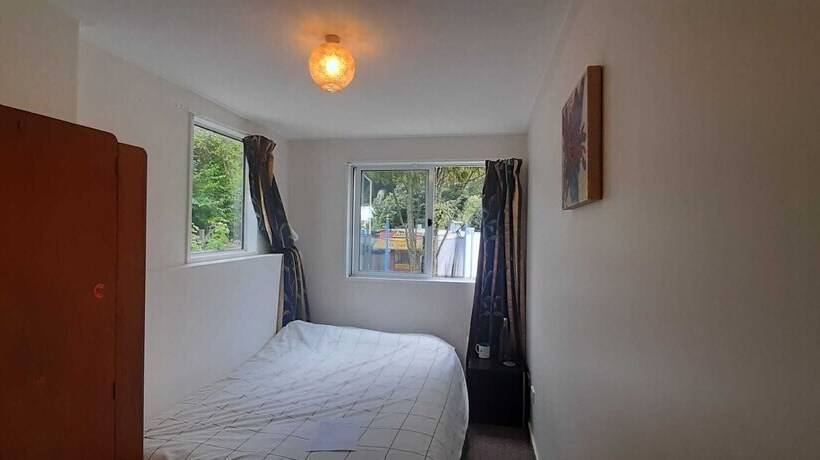 تختخواب و صبحانه Lioness Estate   Dunedin