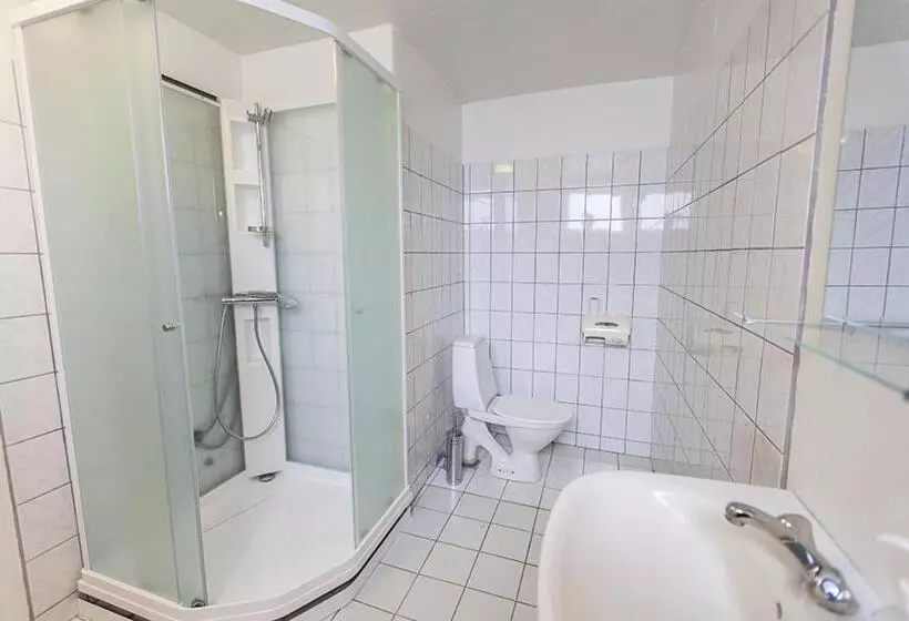 پانسیون Ljosafoss Lake Guest House