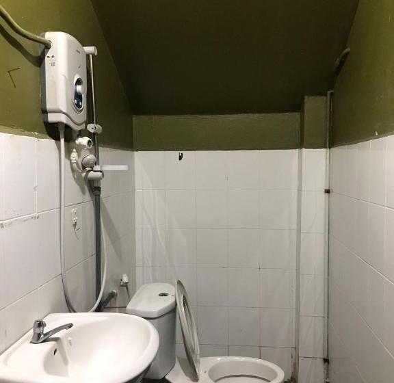 הוסטל Motel Terminal Inn