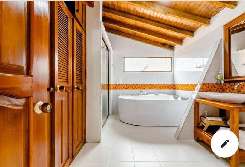 تختخواب و صبحانه Casa Pastora