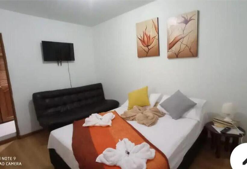 تختخواب و صبحانه Casa Pastora