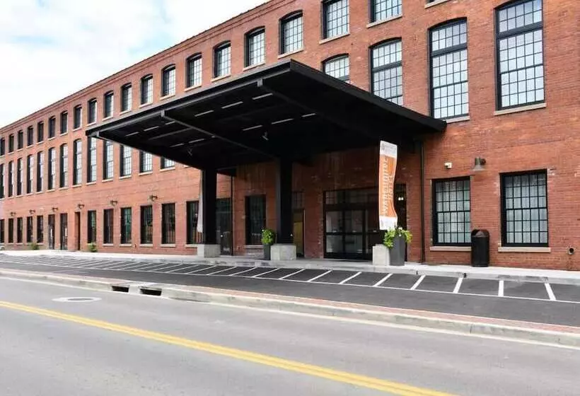 The Warehouse Hotel At Champion Mill