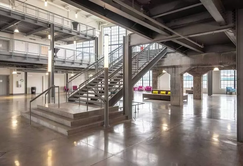 The Warehouse Hotel At Champion Mill