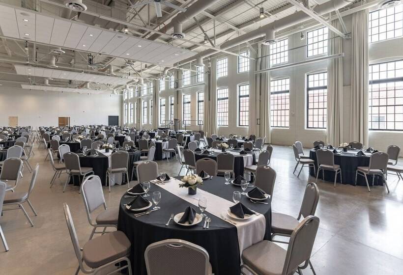 The Warehouse Hotel At Champion Mill