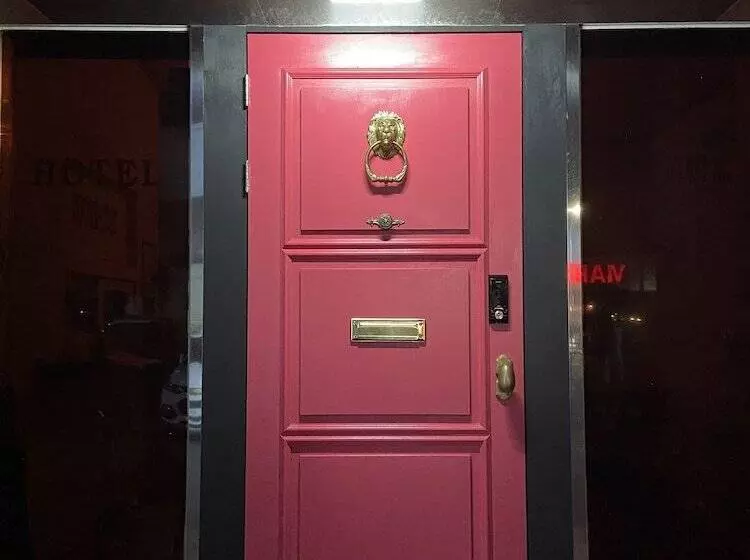 Retkeilymaja Lofy House