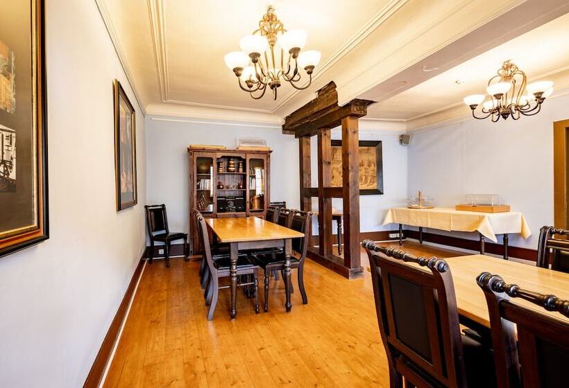 Hotelli Watzdorfer Geleitschenke Und Herberge