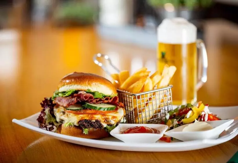 Hotelli Watzdorfer Geleitschenke Und Herberge